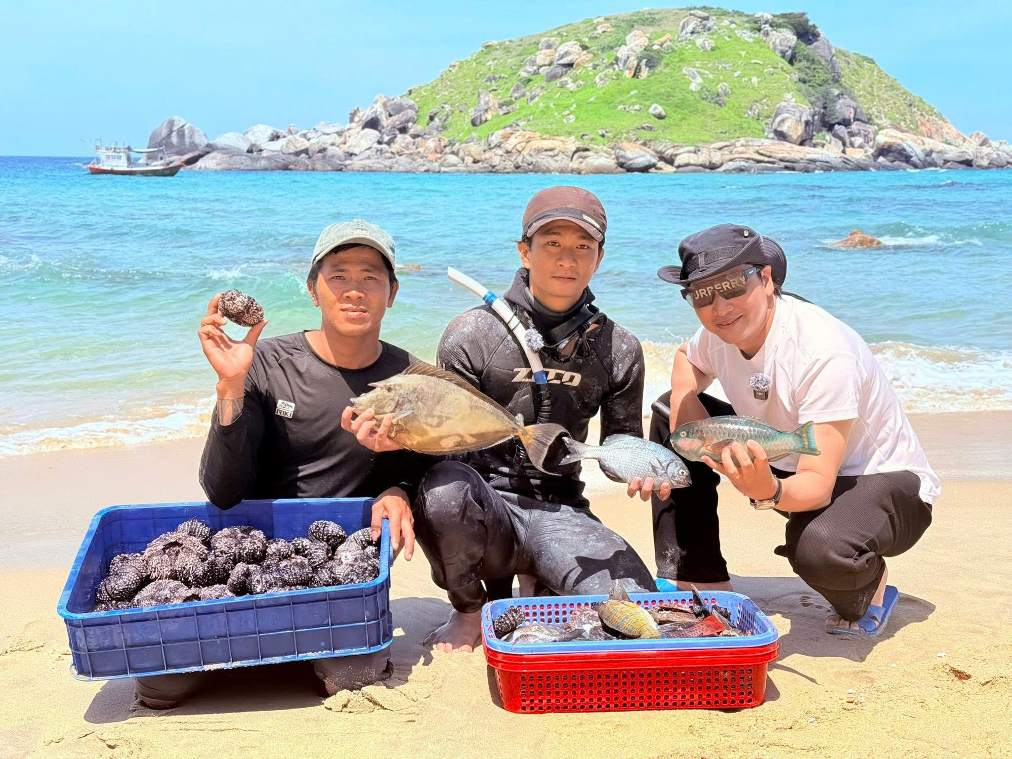Tour Biển Vi Rồng